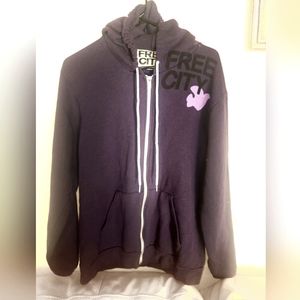 Womens large Free City hoodie in navy blue..